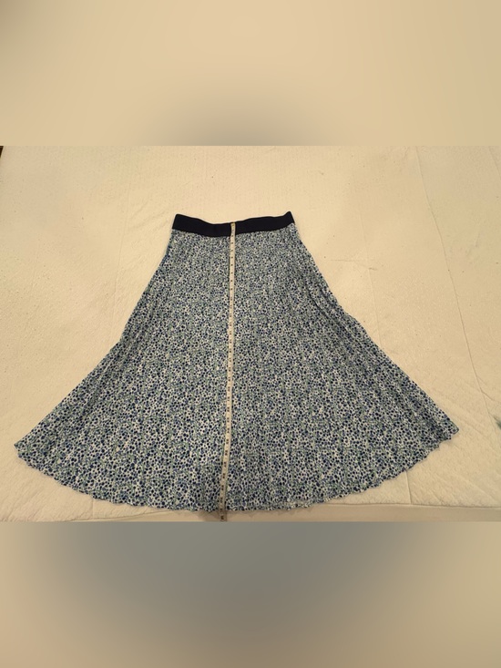 Veronique Cloutier Dresses & Skirts - Véronique Cloutier Blue Floral A-Line Midi Skirt – Size M